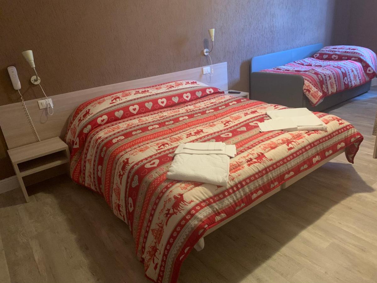 Hotel Valled'Oro Borno Eksteriør billede